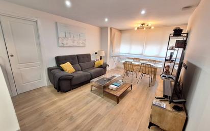 Living room of Flat for sale in Fuenlabrada  with Air Conditioner and Heating