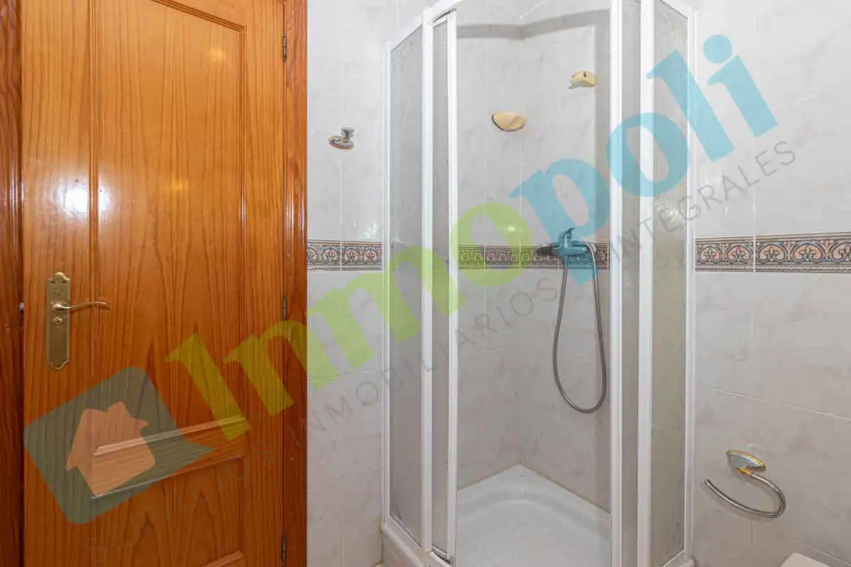 Badezimmer von Haus oder Chalet zum Verkauf in Badajoz mit Klimaanlage und Abstellraum