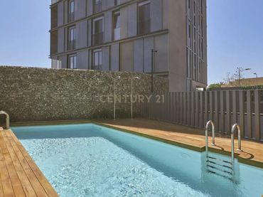 Apartment with balcony for sale in Carrer de Ràfols, Barcelona, Spain