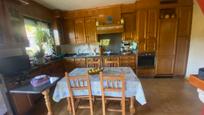 Kitchen of House or chalet for sale in Toén  with Private garden