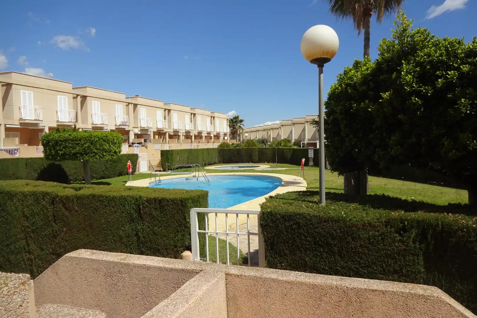 Piscina de Casa adosada en venta en Garrucha con Terraza, Amueblado y Piscina comunitaria