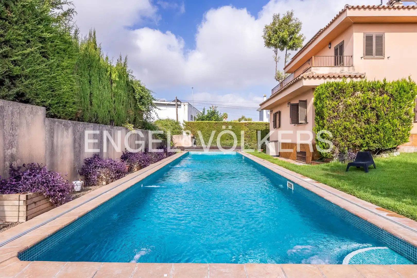 Casa amb terrassa en venda a Valencina de la Concepción, imagen 2