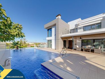 Villa avec jardin à vendre à Playa de los Locos