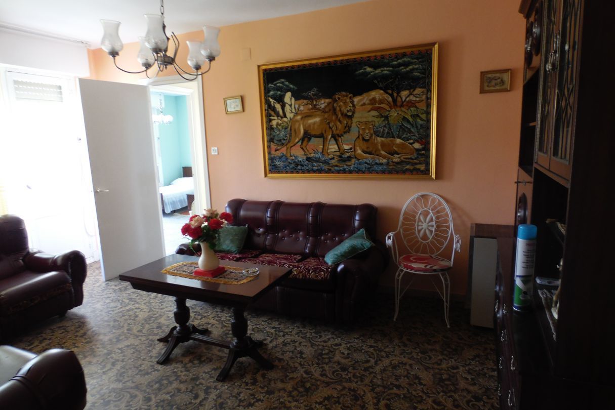 Sala d'estar de Apartament en venda en Medina de Pomar amb Terrassa i Moblat