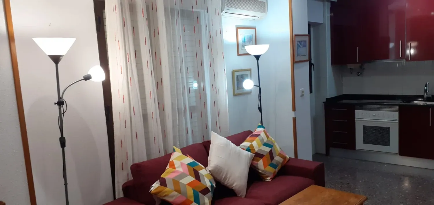 Sala d'estar de Pis de lloguer en  Murcia Capital amb Aire condicionat, Calefacció i Moblat