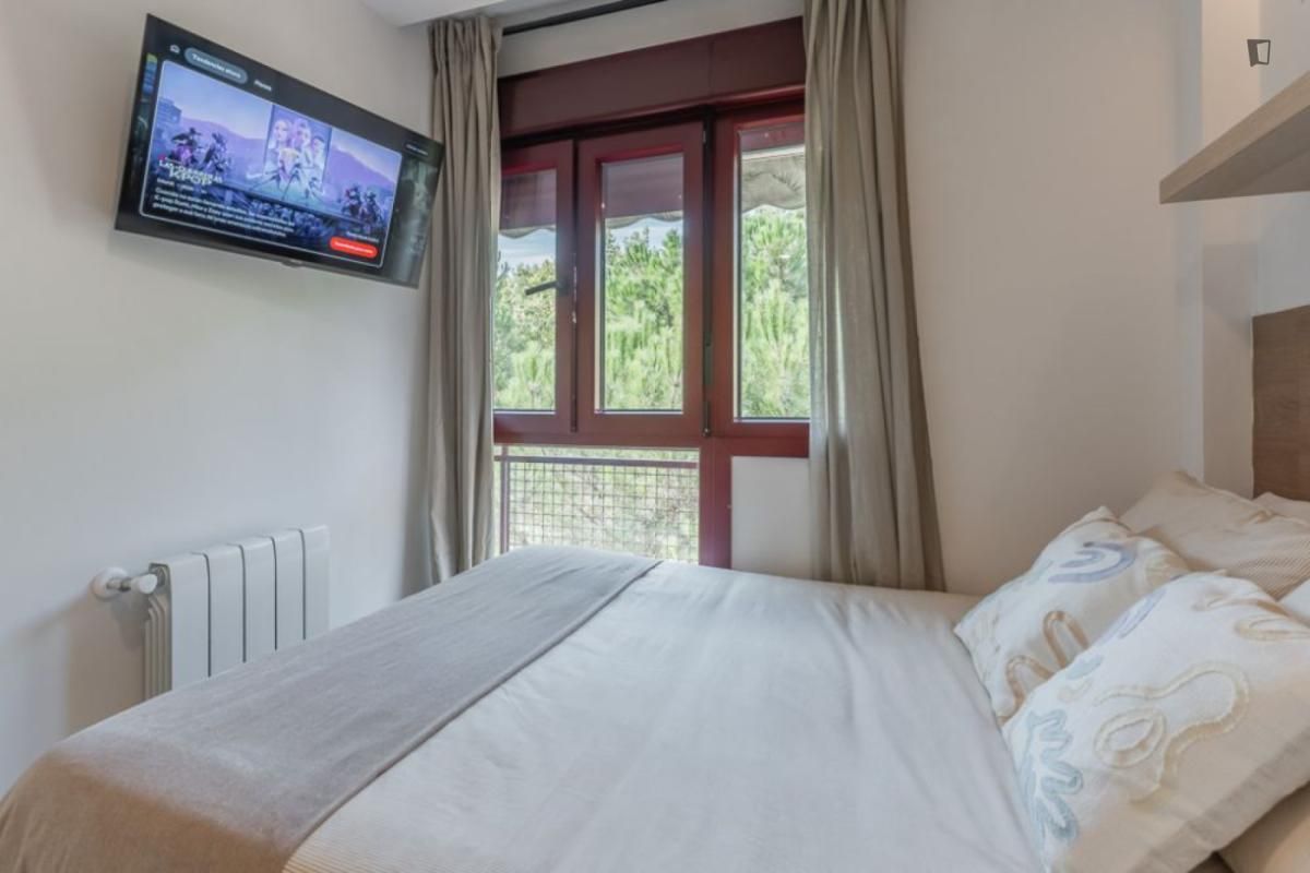 Habitación de Apartamento para compartir en  Madrid Capital con Aire acondicionado, Calefacción y Amueblado