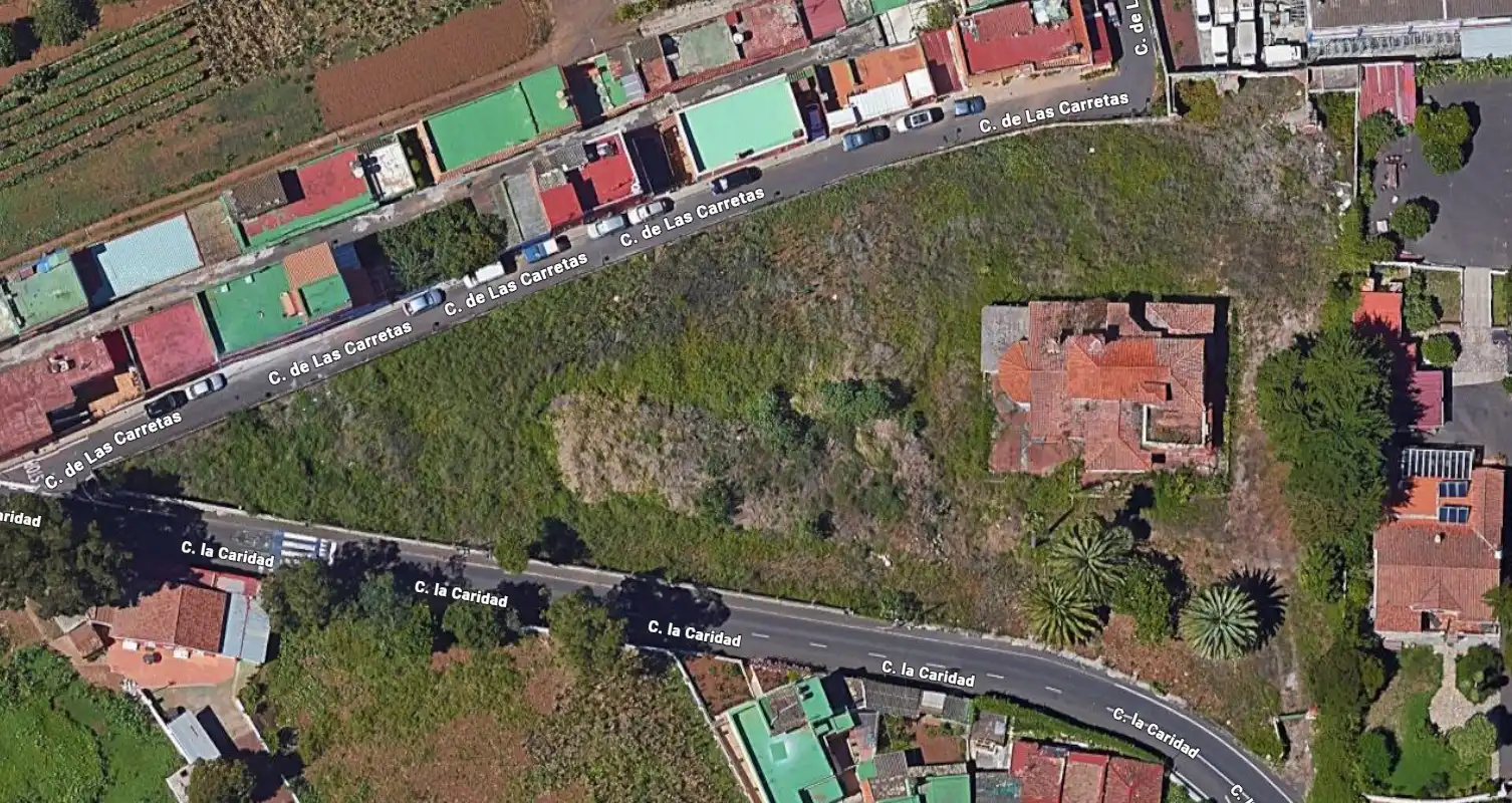 Vista exterior de Casa adosada en venda en Tacoronte amb Jardí privat, Parquet i Terrassa