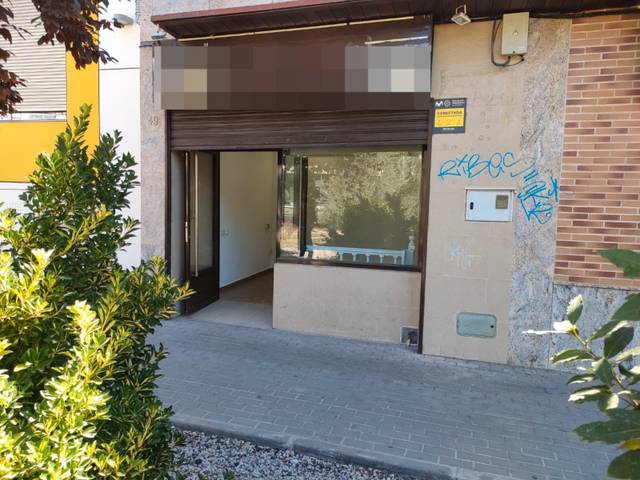 Local comercial en Alquiler en Ronda de la Mata en El Torreón - Los Ángeles - El Pilar