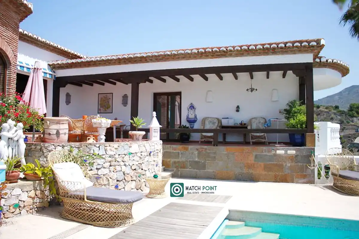 Terrassa de Casa o xalet en venda en Almuñécar amb Moblat