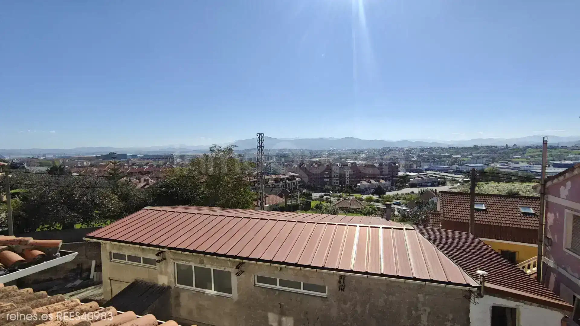 Vista exterior de Piso en venta en Peñacastillo - Nueva Montaña