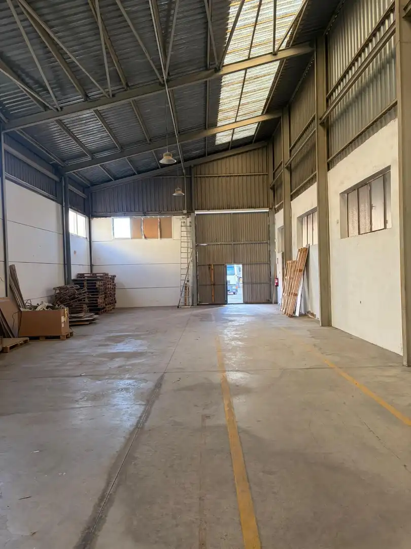 Industrial building to rent in Alcàsser