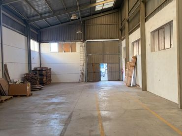 Industrial building to rent in Alcàsser