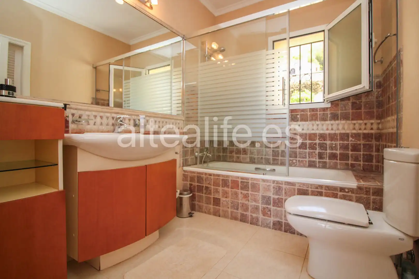 Bathroom of Houses for sale in Altea  with Air Conditioner, Heating and Private garden