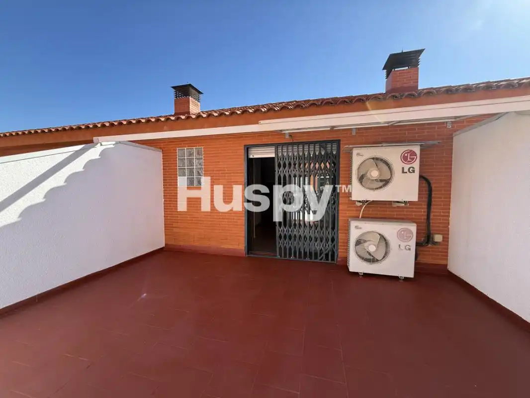Terrassa de Casa adosada en venda en Norte