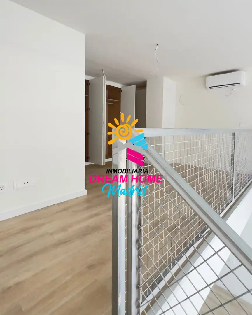 Loft con piscina en venta en Calle Laguna del Marquesado, imagen 3
