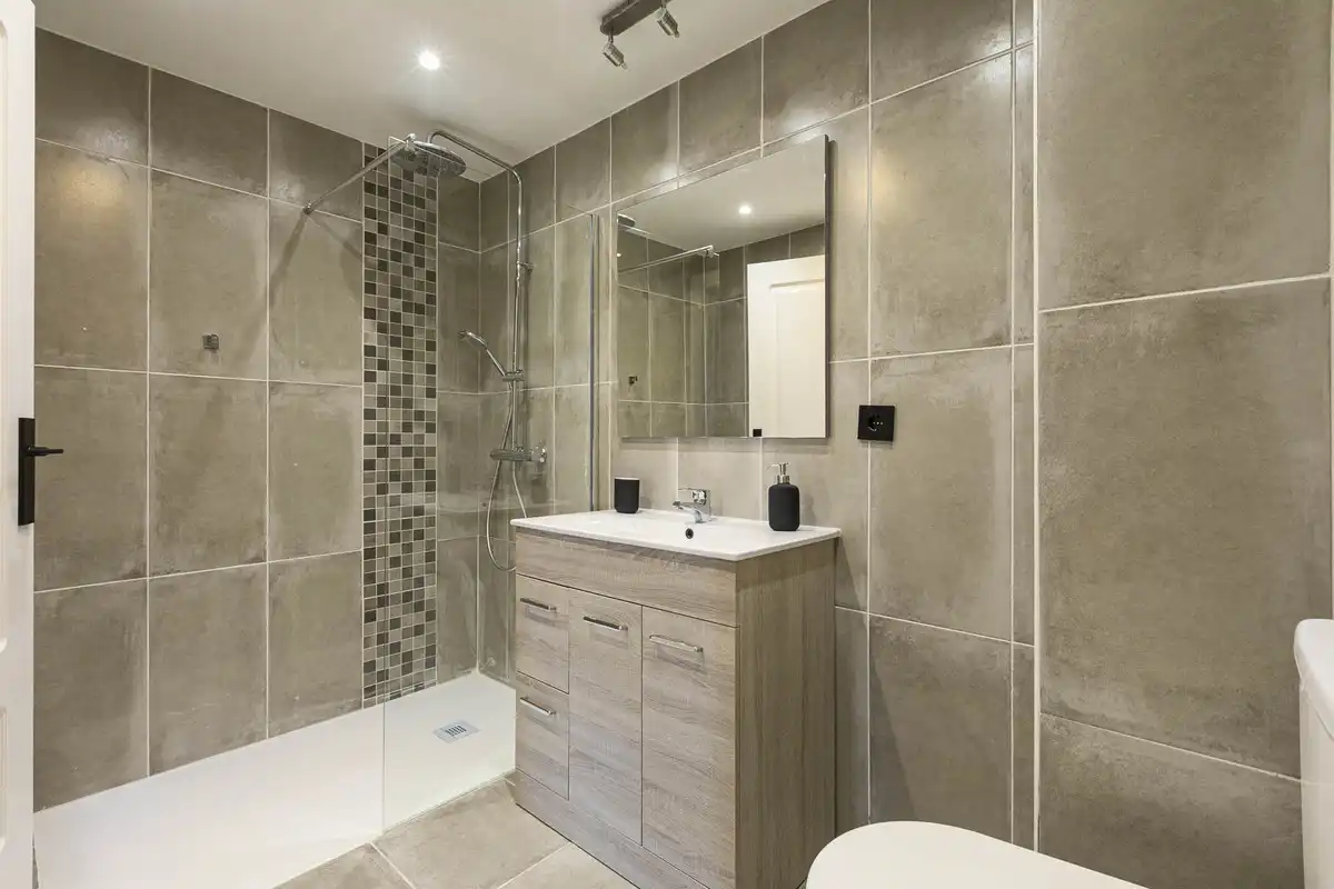 Bathroom of Apartments for sale in Marbella  with Air Conditioner, Heating and Terrace