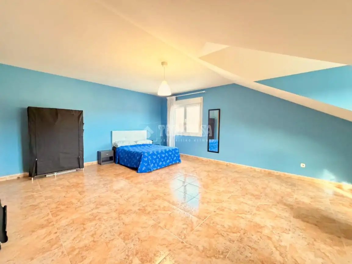Dormitori de Casa o xalet en venda en Sanchonuño