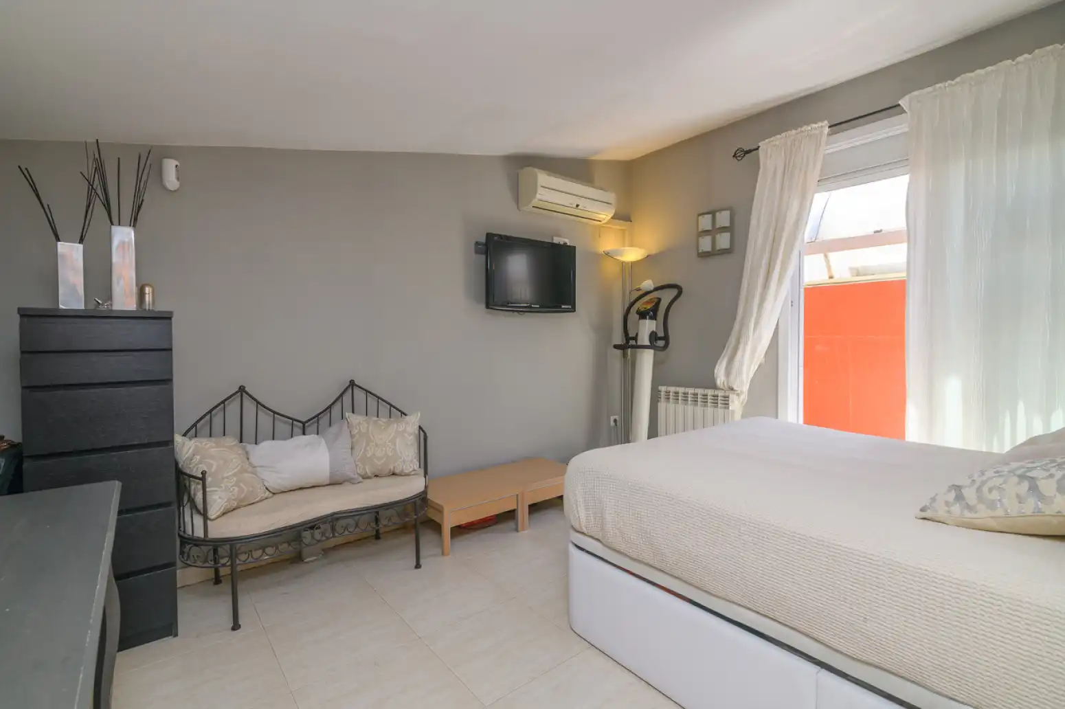 Habitación de Ático en venta en Sant Boi de Llobregat con Aire acondicionado, Calefacción y Parquet