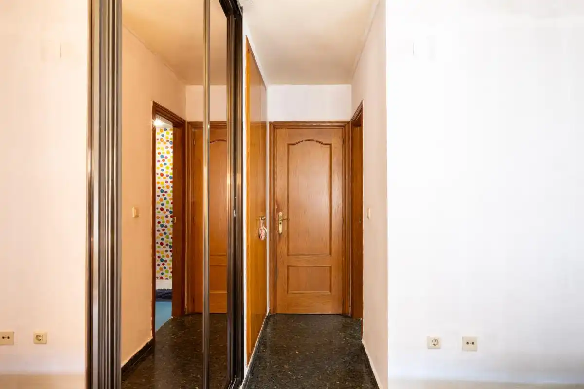 Flat for sale in Valencia  with Air Conditioner, Heating and Private garden
