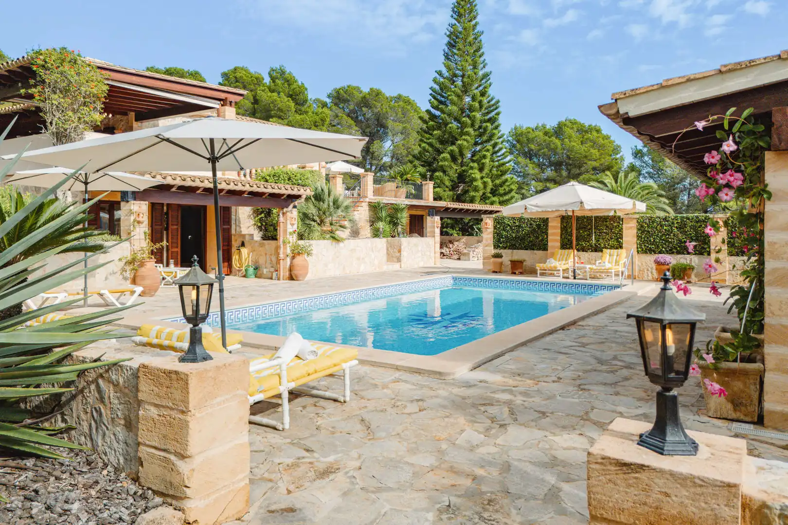 Piscina de Finca rústica en venta en Capdepera con Aire acondicionado, Terraza y Amueblado