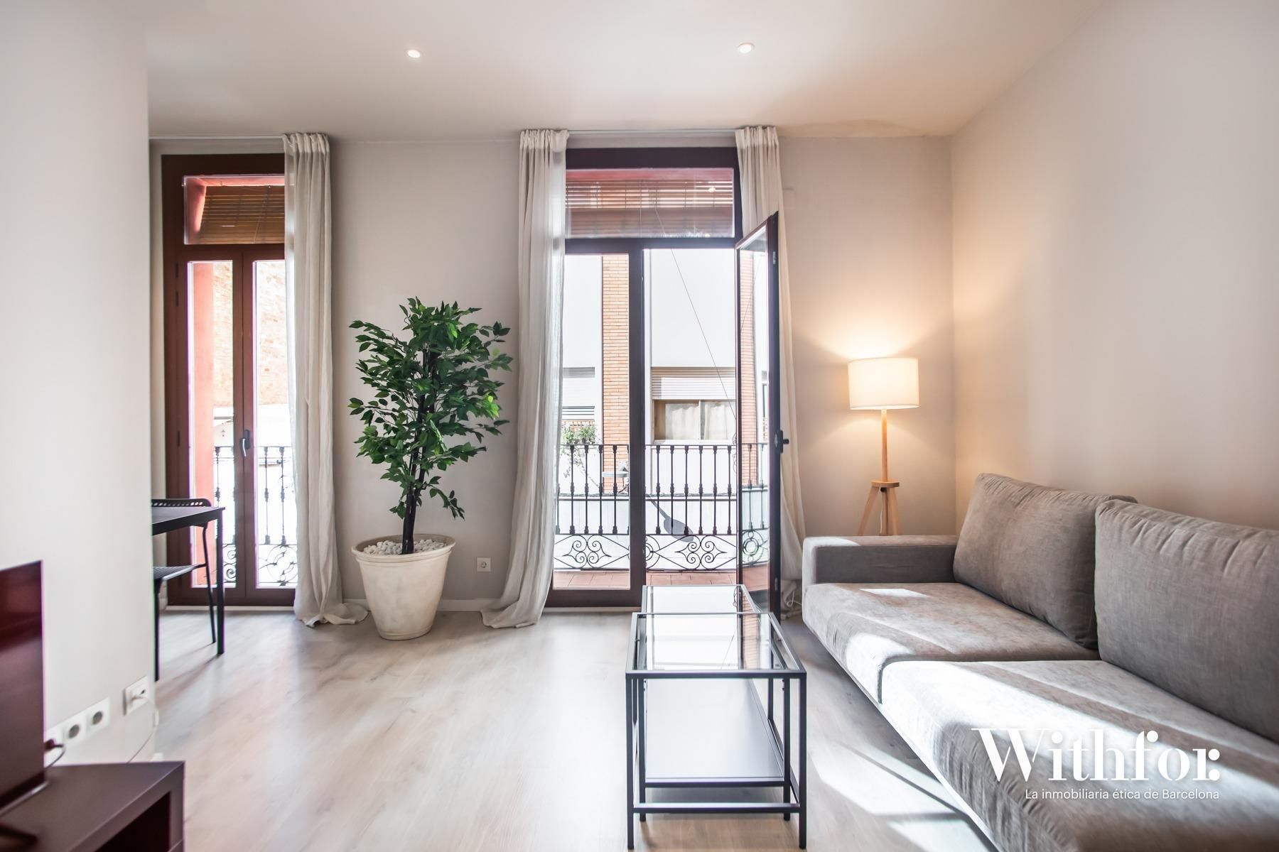 Living room of Flat to rent in  Barcelona Capital  with Air Conditioner, Heating and Parquet flooring