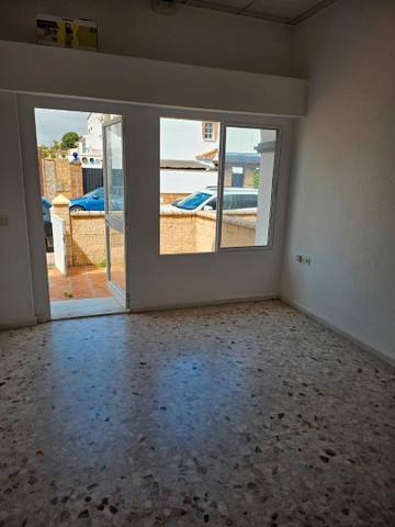 Local comercial en Venta en Guadalmar