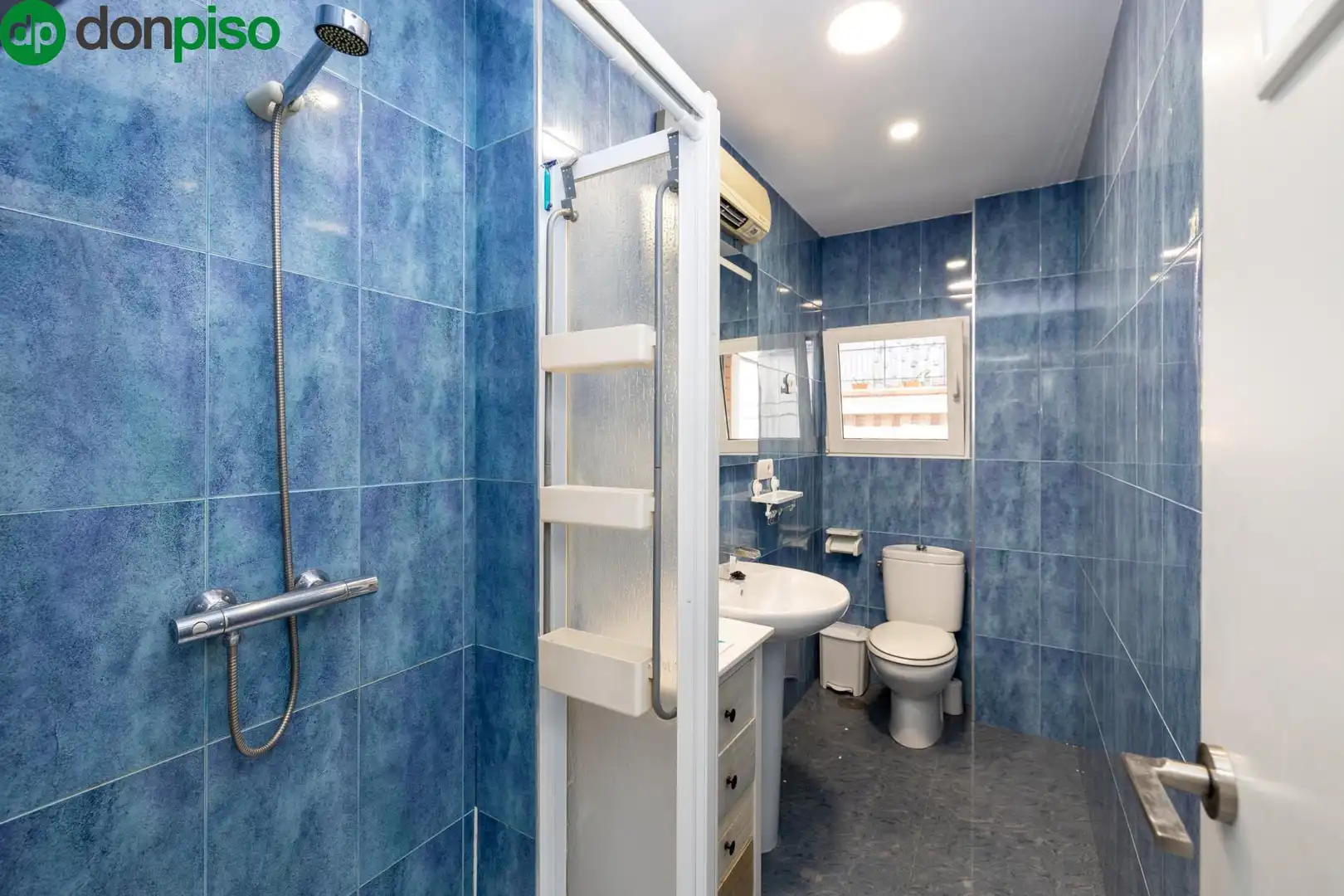 Baño de Piso en venta en Granada