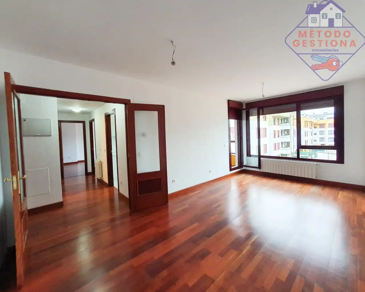 Sala de estar de Piso en venta en Entrambasaguas con Calefacción, Balcón y Piscina comunitaria