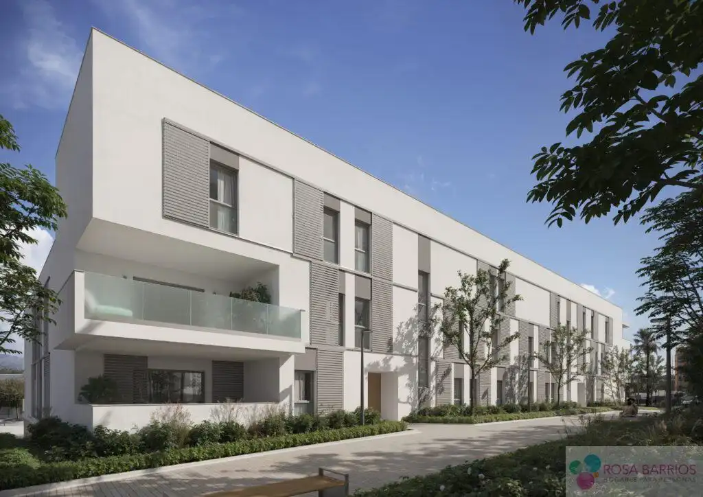 Vista exterior de Piso en venta en Marbella con Terraza, Trastero y Amueblado