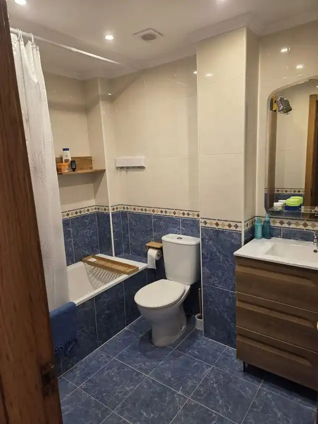 Baño de Piso en venta en Vilagarcía de Arousa con Calefacción, Parquet y Trastero