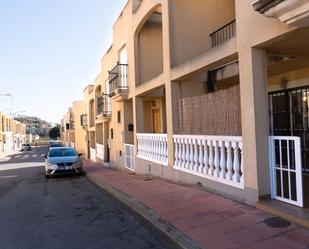 Vista exterior de Casa adosada en venda en Rioja amb Terrassa i Balcó