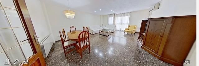 Living room of Flat for sale in  Valencia Capital  with Air Conditioner, Heating and Balcony