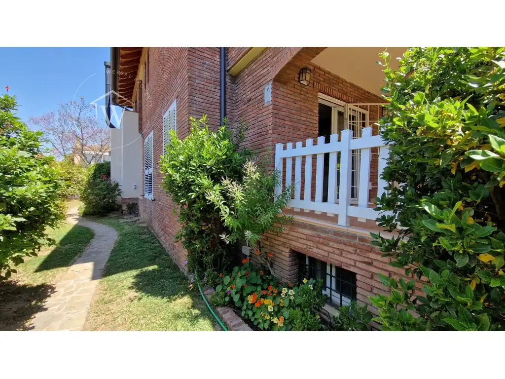 Jardí de Casa o xalet en venda en Cambrils amb Aire condicionat, Moblat i Balcó