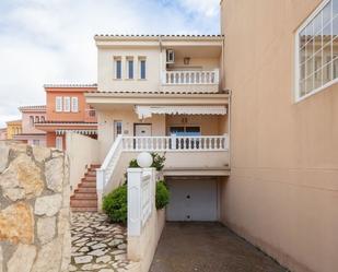 Vista exterior de Casa o xalet en venda en Requena amb Aire condicionat i Terrassa