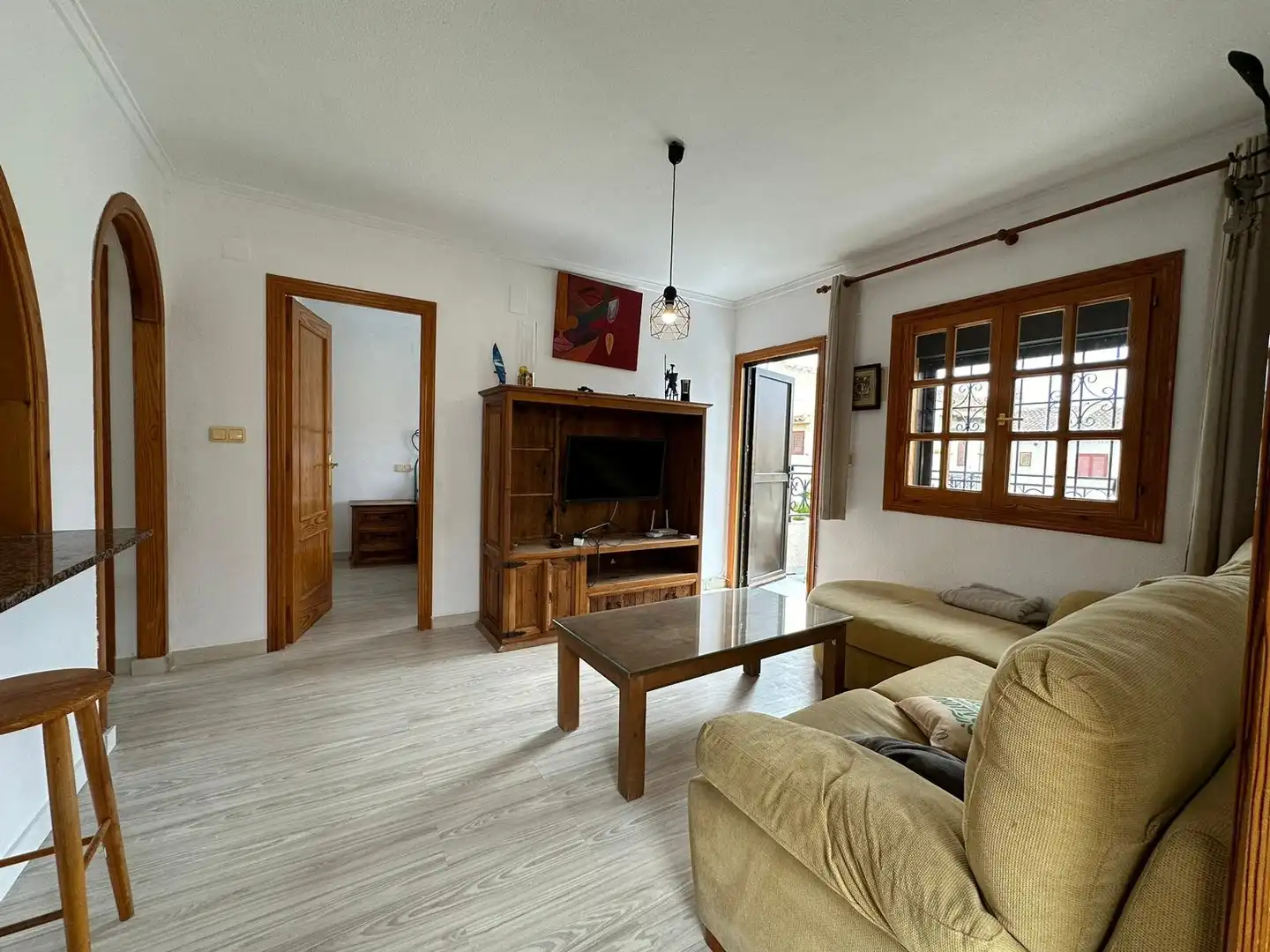 Sala d'estar de Pis de lloguer en Torrevieja amb Aire condicionat, Calefacció i Terrassa