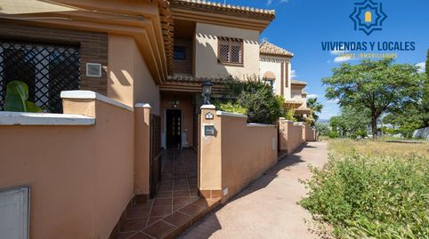 Foto 5 de Casa adosada en venta en Paseo Pedro Verde, 2, San Francisco - Chorillo, Las Gabias