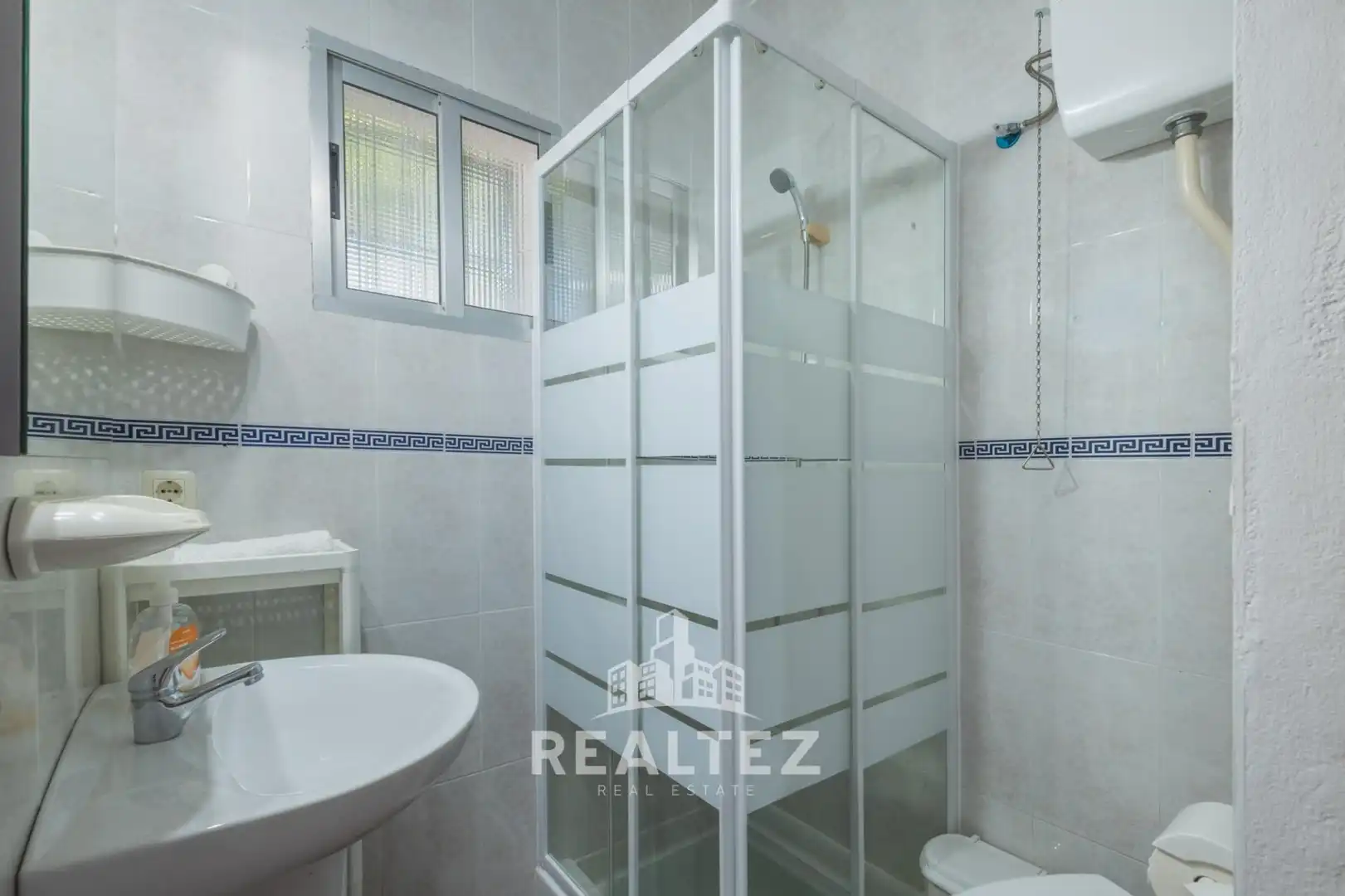 Bathroom of Houses for sale in Vejer de la Frontera  with Private garden