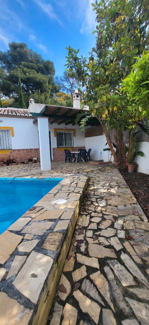 Piscina de Casa o xalet de lloguer en Nerja amb Calefacció, Jardí privat i Terrassa