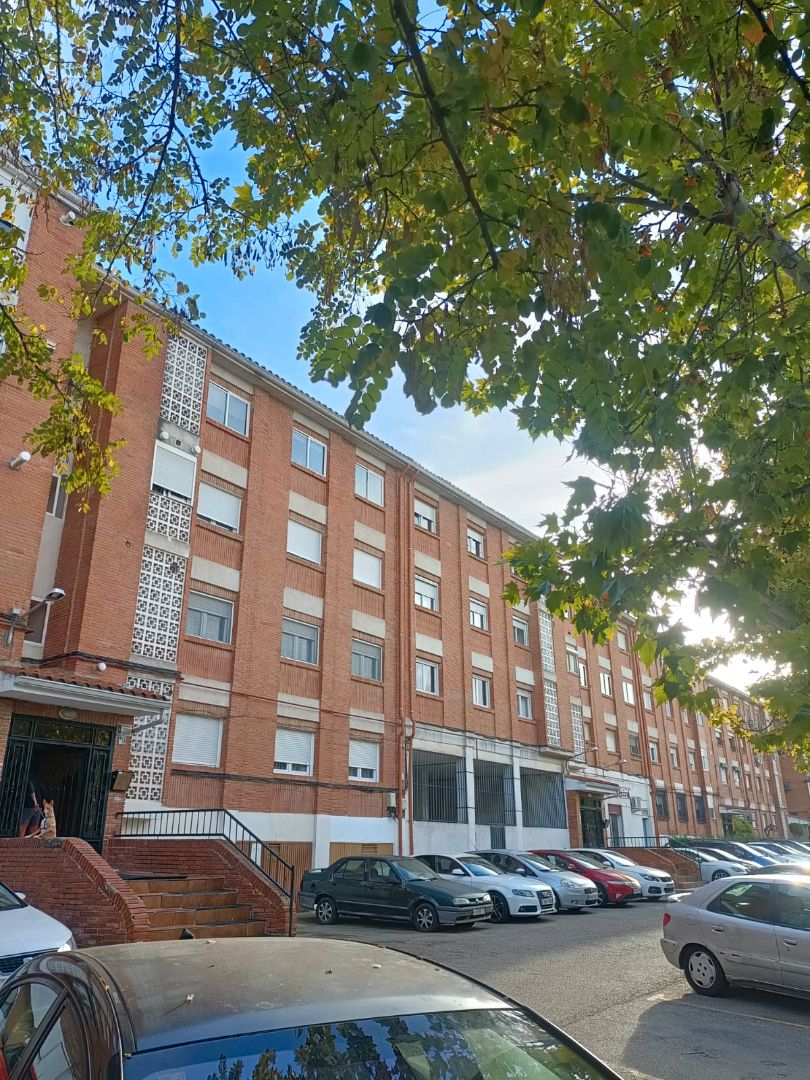 Vista exterior de Pis en venda en  Toledo Capital amb Moblat