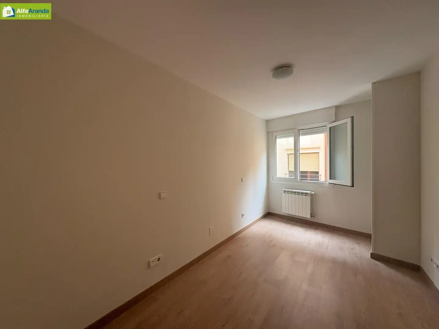 Dormitori de Apartament en venda en Aranda de Duero amb Calefacció