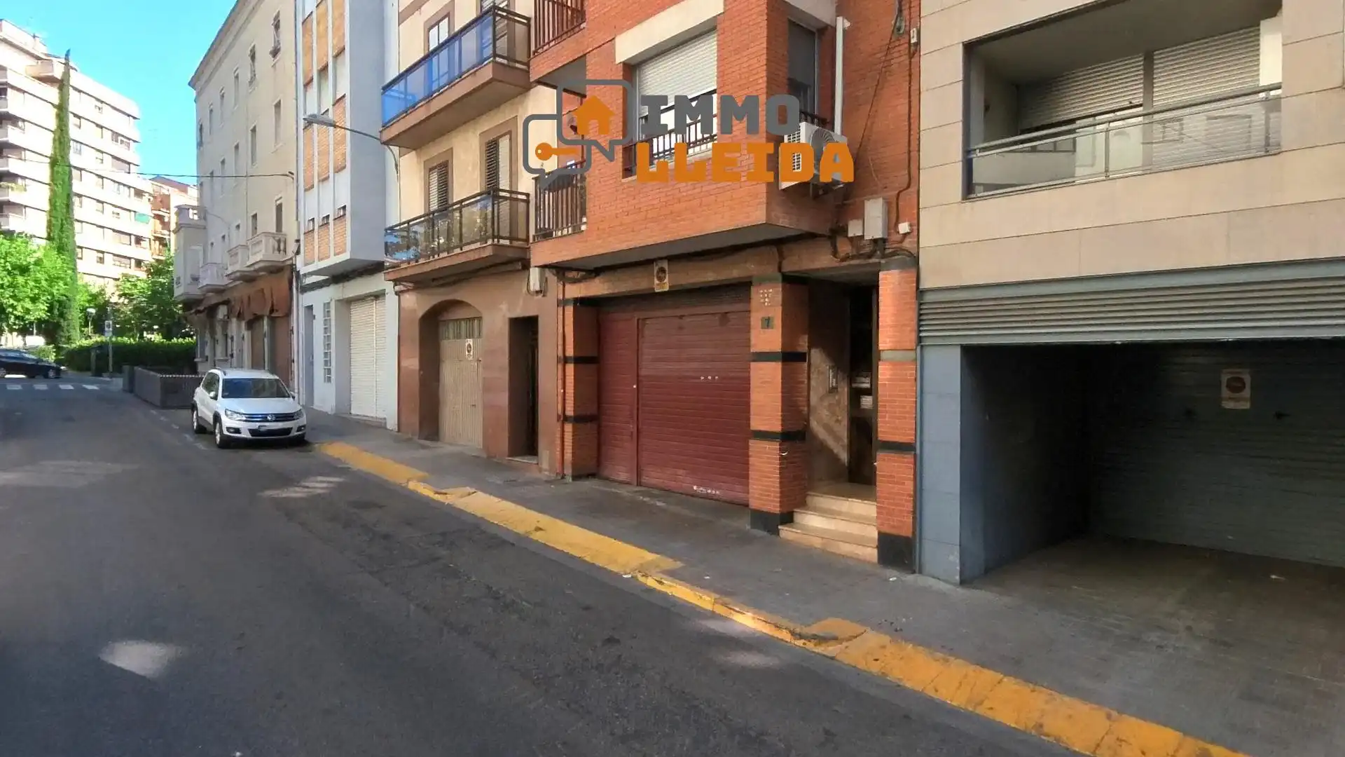 Vista exterior de Garatge en venda en Lleida