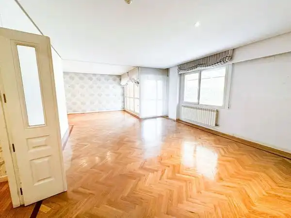 Sala de estar de Piso de alquiler en Madrid con Aire acondicionado, Jardín privado y Trastero