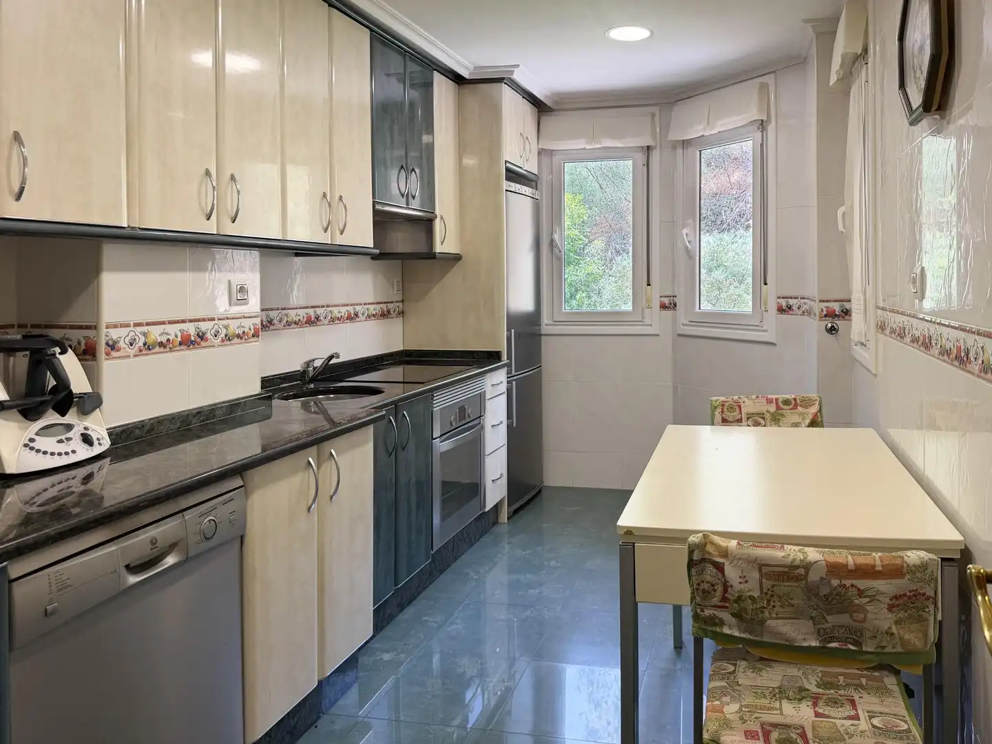 Cocina de Piso en venta en Mieres (Asturias) con Calefacción, Parquet y Amueblado