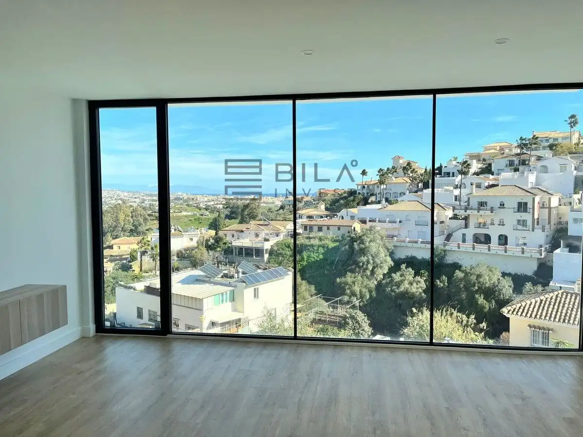 Chalet con piscina en venta en Cerros del Aguila, imagen 10