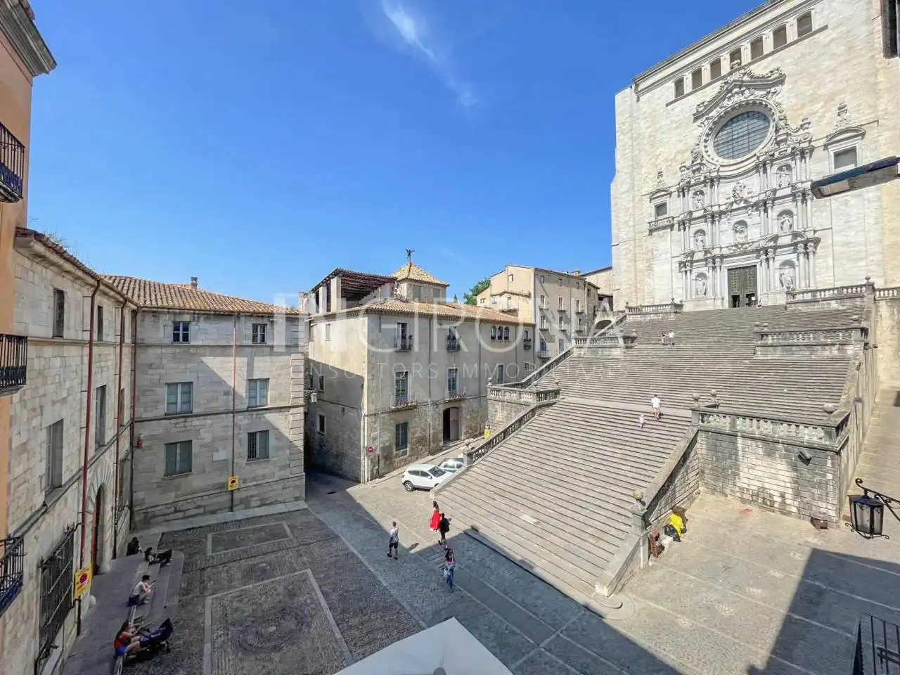 Außenansicht von Wohnung zur Miete in Girona mit Heizung und Möbliert