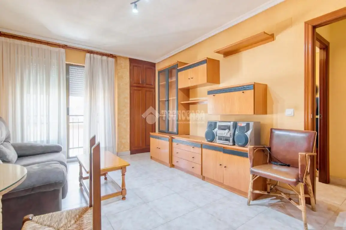 Living room of Flat for sale in Salamanca  with Heating and Balcony