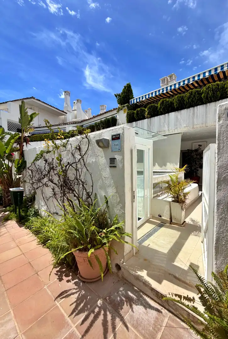 Ground floor for rent in Marbella, Málaga