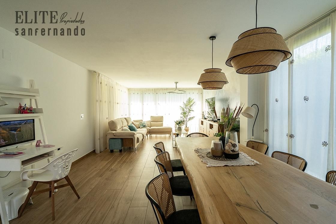 Living room of House or chalet for sale in Santa Cruz de Bezana  with Air Conditioner, Heating and Private garden