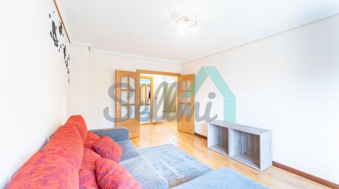 Foto 4 de Piso de alquiler en Marcelino Suárez, Vallobín, Oviedo