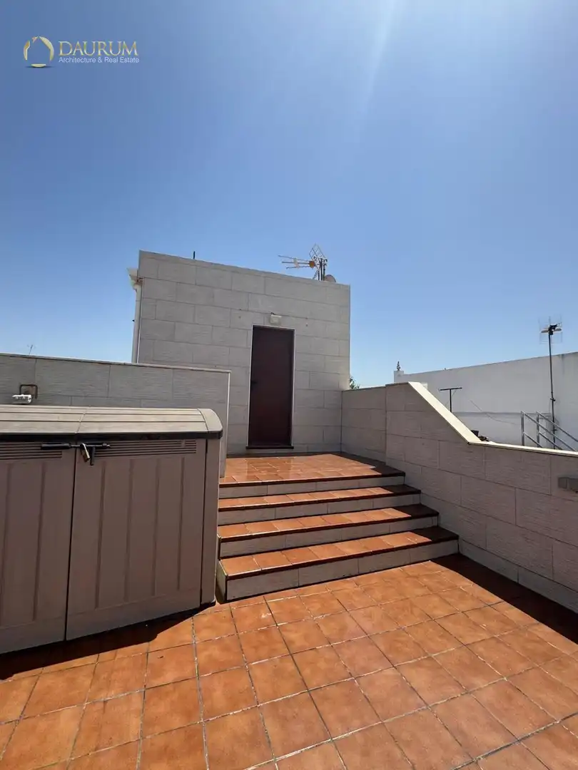 Vista exterior de Casa o chalet en venta en El Viso del Alcor con Aire acondicionado, Terraza y Trastero